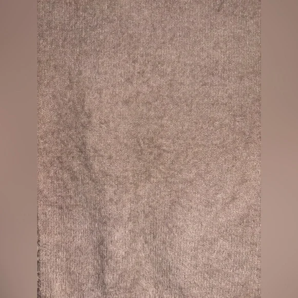 Gently use excellent condition very soft xs - Picture 4 of 5